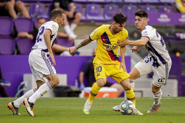 瑞典逆转巴萨，本泽马惊艳四座的简单介绍