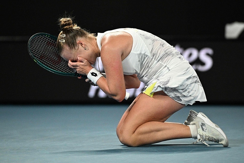 澳网鏖战法网，梅德韦杰夫统治全场