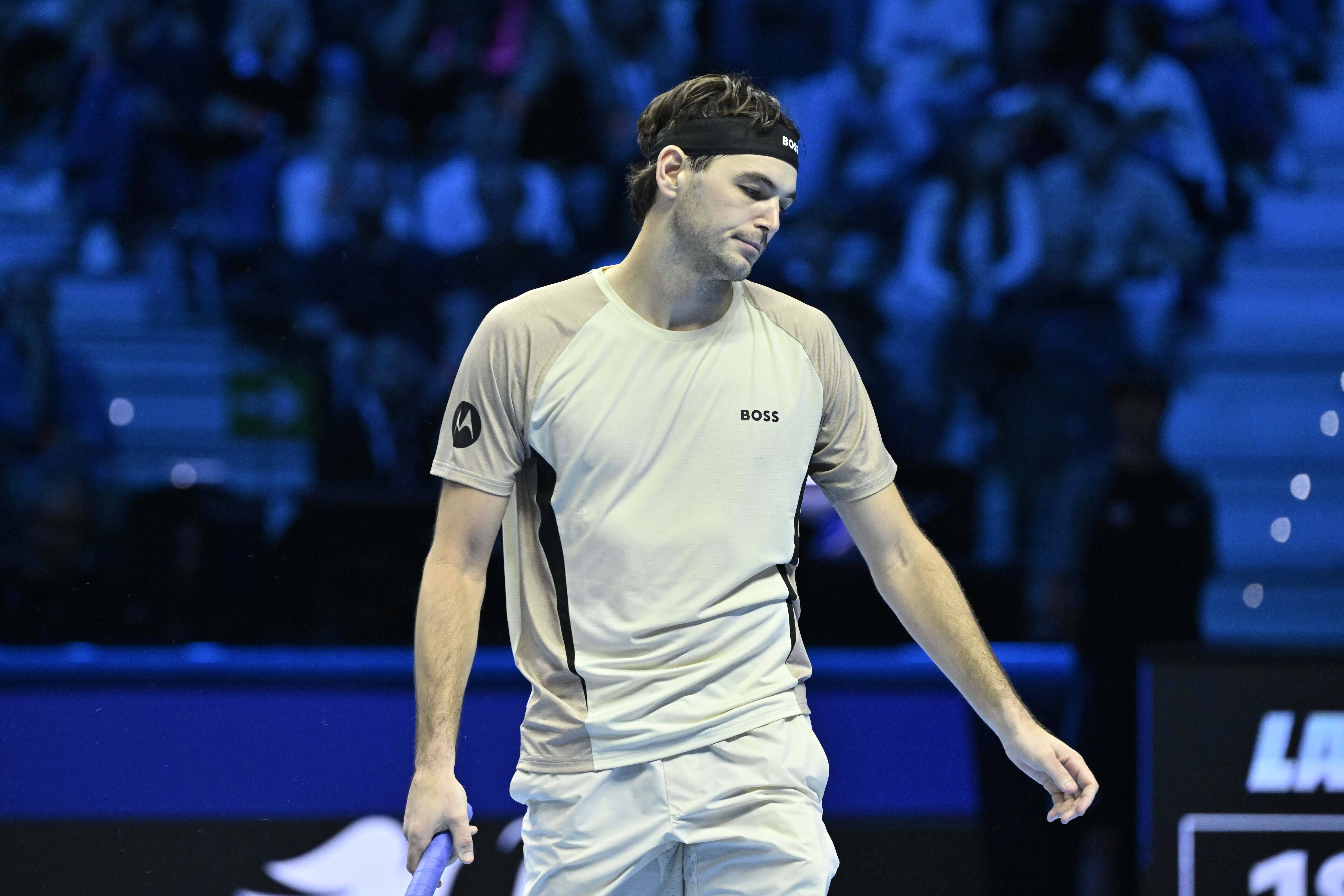 开云体育app-ATP总决赛翻盘年终总决赛，阿尔卡拉斯扛起全队