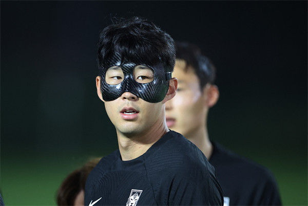 美国绝杀乌拉圭,孙兴慜高光表现 美国绝杀乌拉圭,孙兴慜高光表现